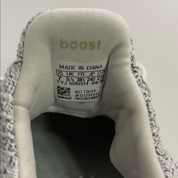 ADIDAS UltraBoost White and Gray Running Shoes sz women’s 7 - Picture 3 of 7